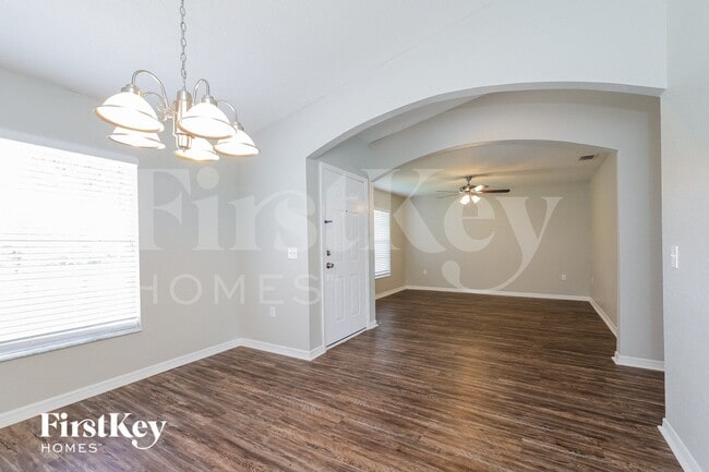 Building Photo - 1424 Teal Dr