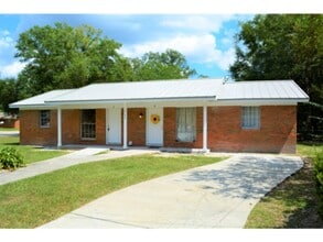 Building Photo - 7145 Pearson Rd