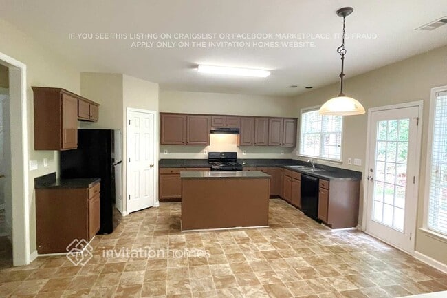 Building Photo - 417 Skiles Ct