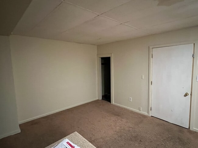 Sleeping area - 3226 Riverside Dr