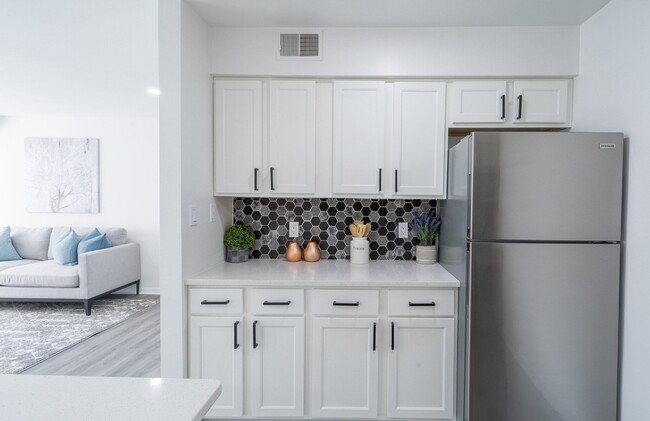 Kitchen-Renovated - Ridgeview Apartments