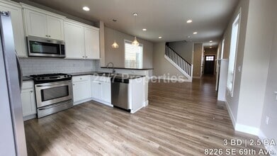 Building Photo - 8226 SE 69th Ave