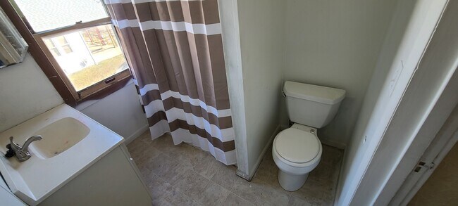 Foto del edificio - 237 E Donald St