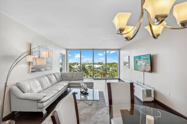 Foto del edificio - 10275 Collins Ave