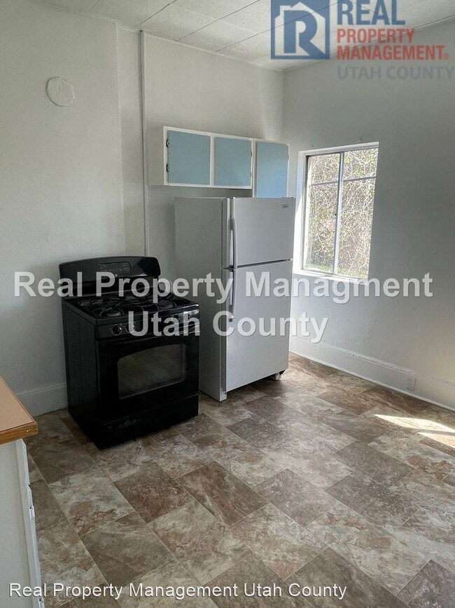 Foto del edificio - 1 br, 1 bath House - 347 S 100 E