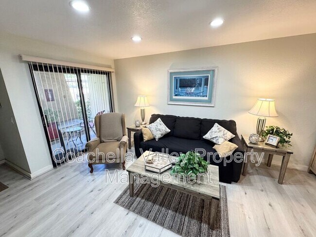 Foto del edificio - 2820 N Arcadia Ct