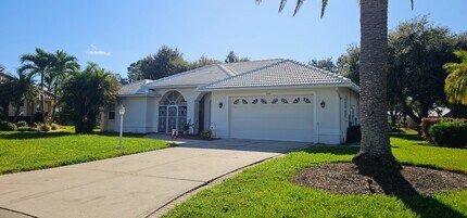 Building Photo - 1152 Deardon Dr