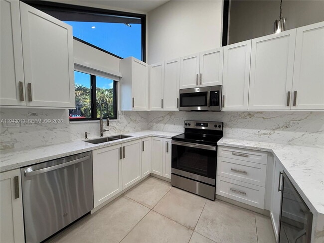 Building Photo - 9208 SW 132nd St