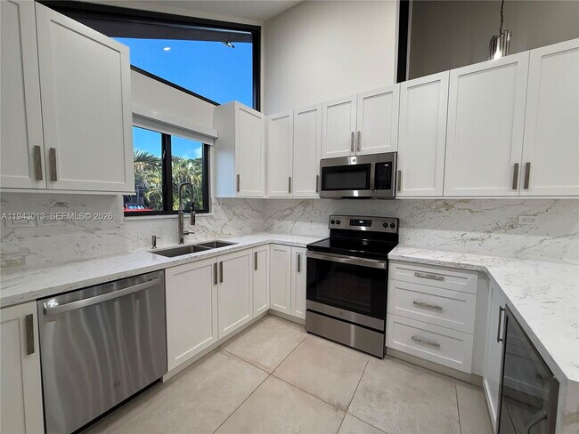 Foto del edificio - 9208 SW 132nd St