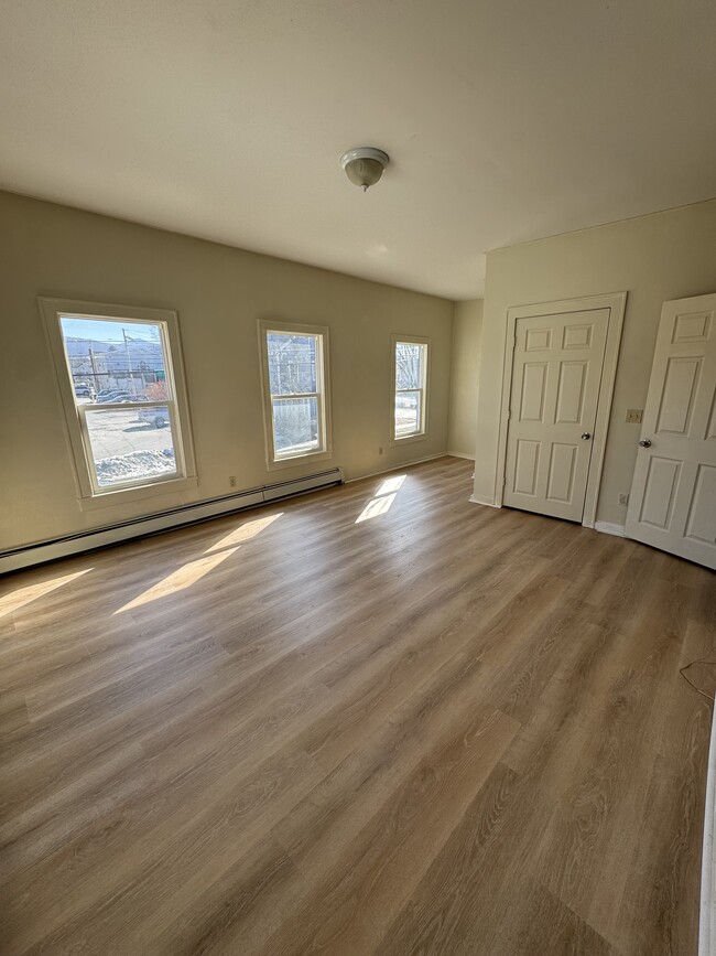 Building Photo - 49 Summer St