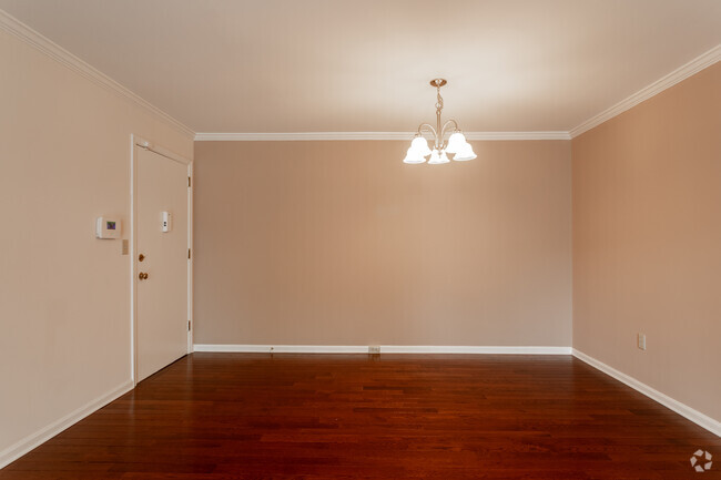 Dining Area - Country Walk Apartments