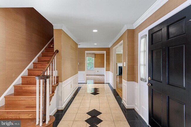 Building Photo - 7416 Royal Dominion Dr