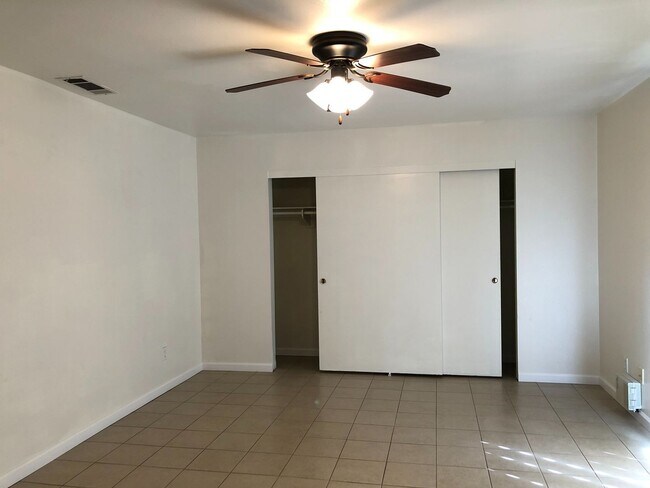 Foto del edificio - 3BD/2BA Duplex - Hemet