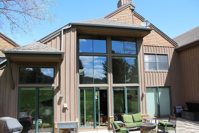 Foto del edificio - 29 Primrose Ln