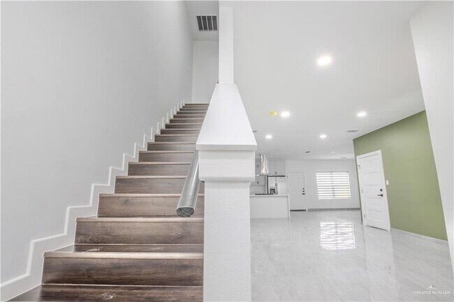 Foto del edificio - 2019 Cassandra St