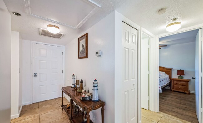Foto del edificio - 104 Capri Isles Blvd