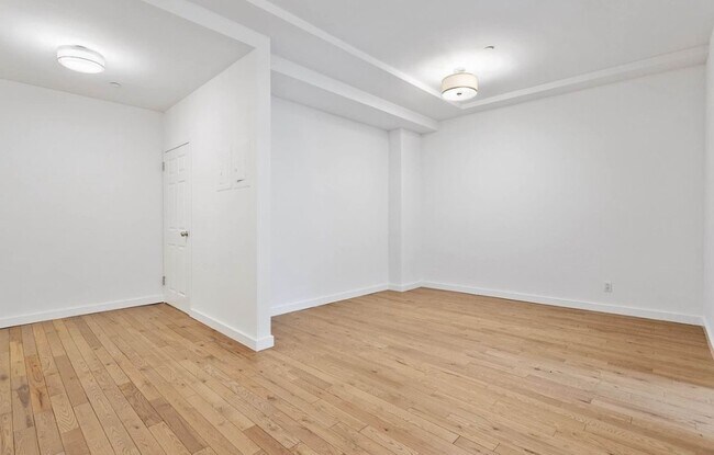 Foto del edificio - 102 Fulton St