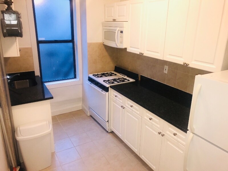 707 W 176th St Unit 4, New York, NY 10033 Apartment for Rent in New