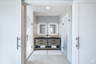 3BR, 3BA - 2,288SF - Primary Bath - The Royal Blue