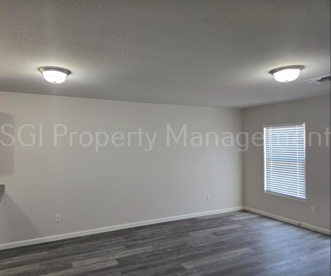 Foto del edificio - 1048 W Verde Ln