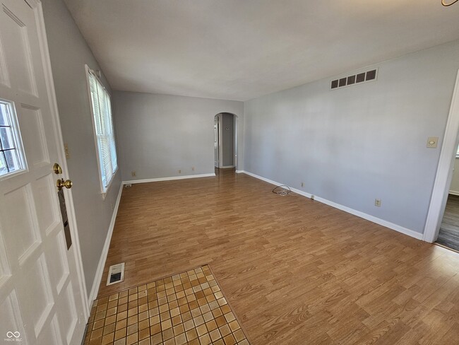 Building Photo - 1803 Ellen Dr