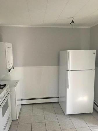 Foto del edificio - 188 Colburn St