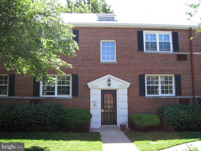 Primary Photo - 4370 N Pershing Dr