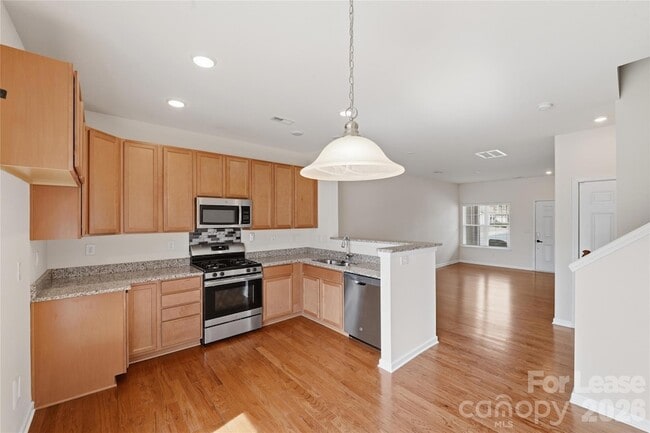 Foto del edificio - 15217 Wrights Crossing Dr