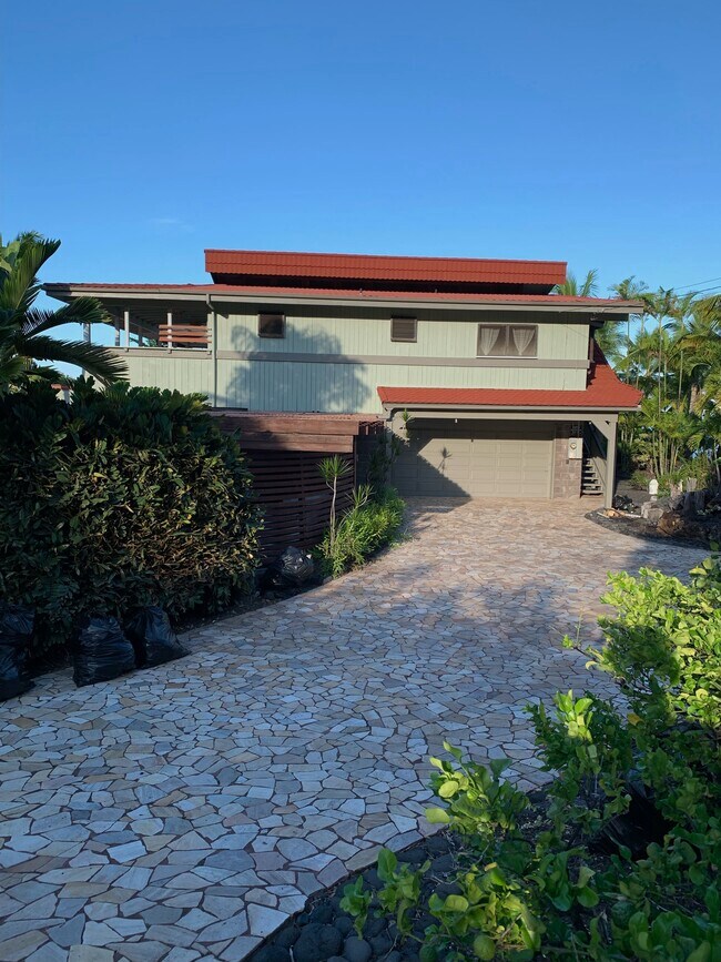Building Photo - 87-3165-3165 Mapuna Rd