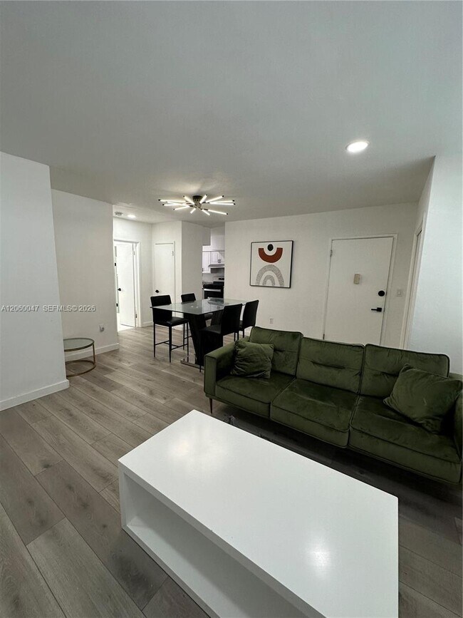 Foto del edificio - 316 Surfside Blvd