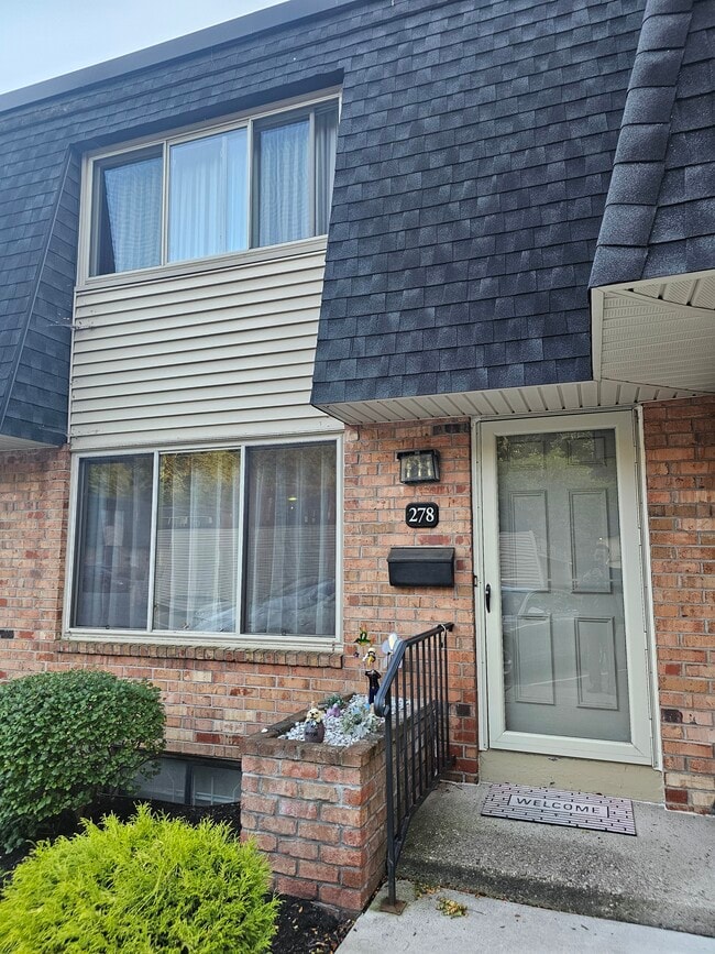 Building Photo - 278 Penn Ln