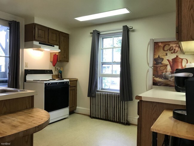 Foto del edificio - 422 E Buffalo St