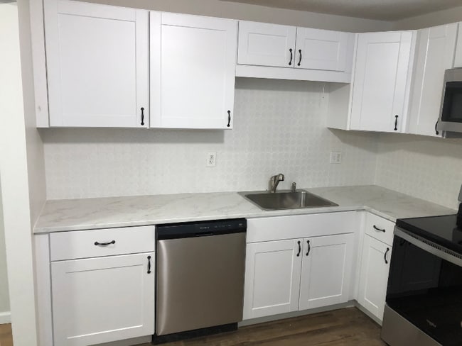 Foto del edificio - 85 Old Town Rd