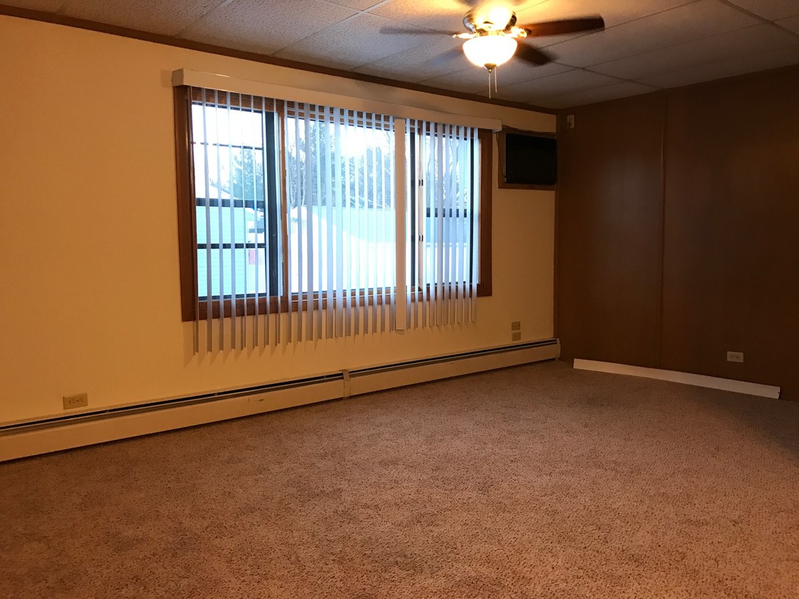 Foto principal - 301 E McKenney St