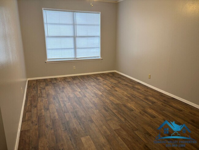 Building Photo - 8575 Grape Creek Rd