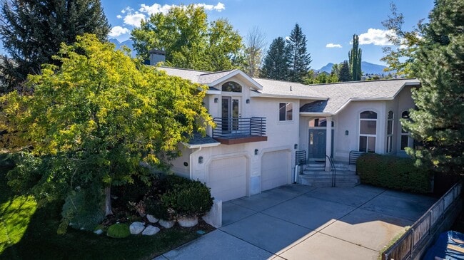 Building Photo - 2586 E 6710 S