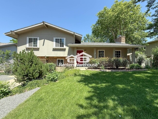 Building Photo - 1060 Ithaca Dr
