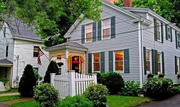 Building Photo - 14 Hudson St