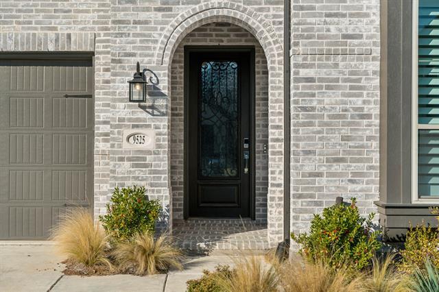 Foto del edificio - 9525 Sunset Ln