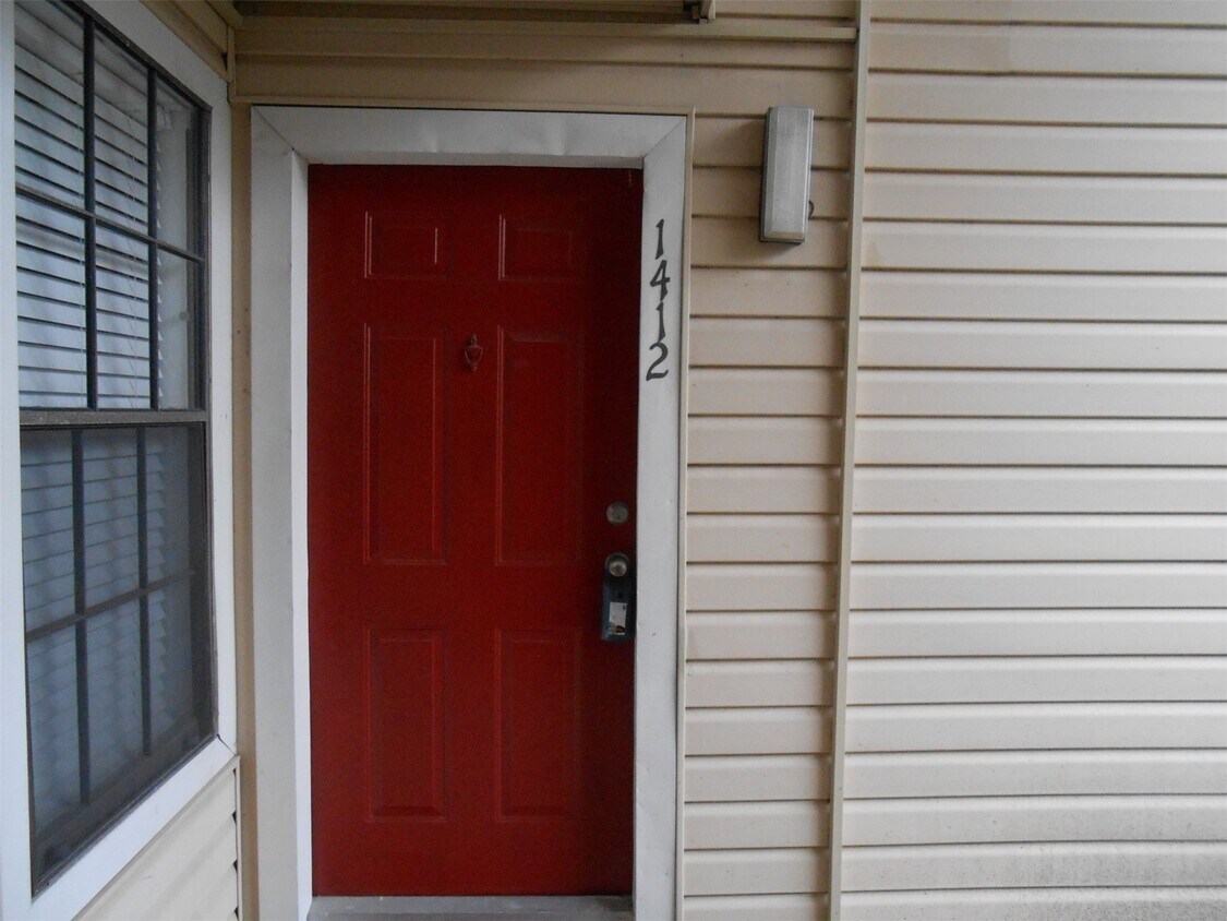 Foto del edificio - 2750 Holly Hall St