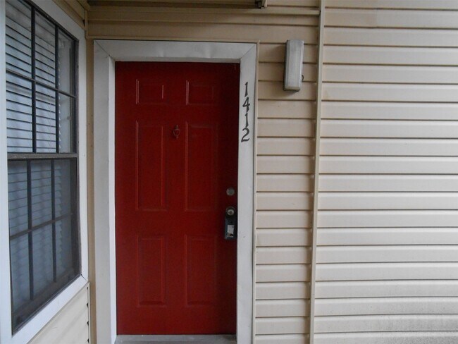 Foto del edificio - 2750 Holly Hall St