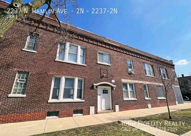 Foto del edificio - 2237 N Hamlin Ave