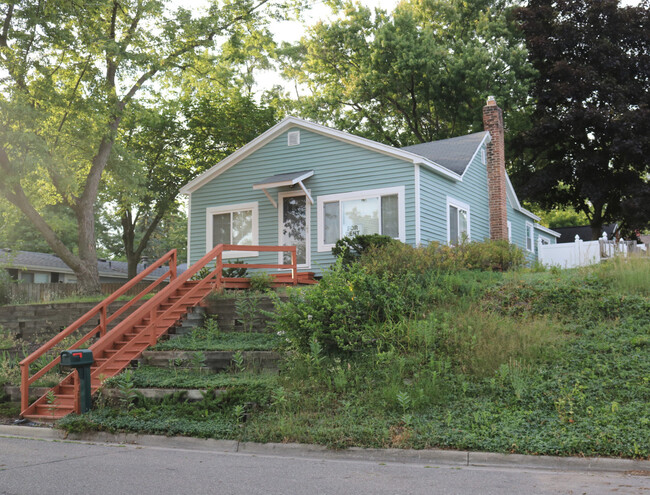 Building Photo - Renshaw House