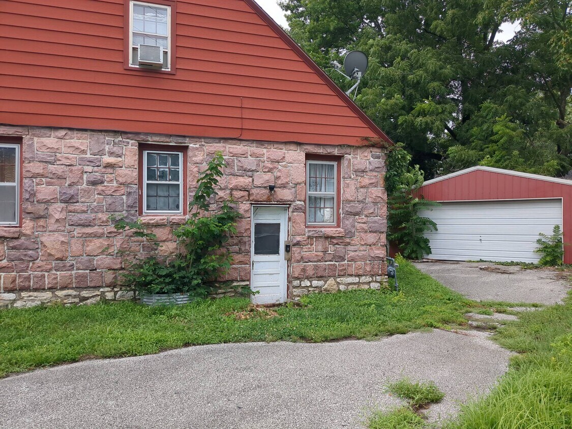 Building Photo - 3611 Blue Ridge Blvd