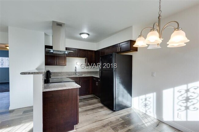 Foto del edificio - 1840 Harding St