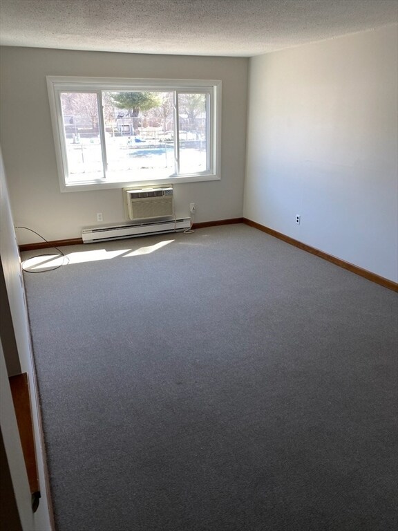 5 Turnpike Rd Unit 323, Townsend, MA 01469 Condo for Rent in Townsend, MA