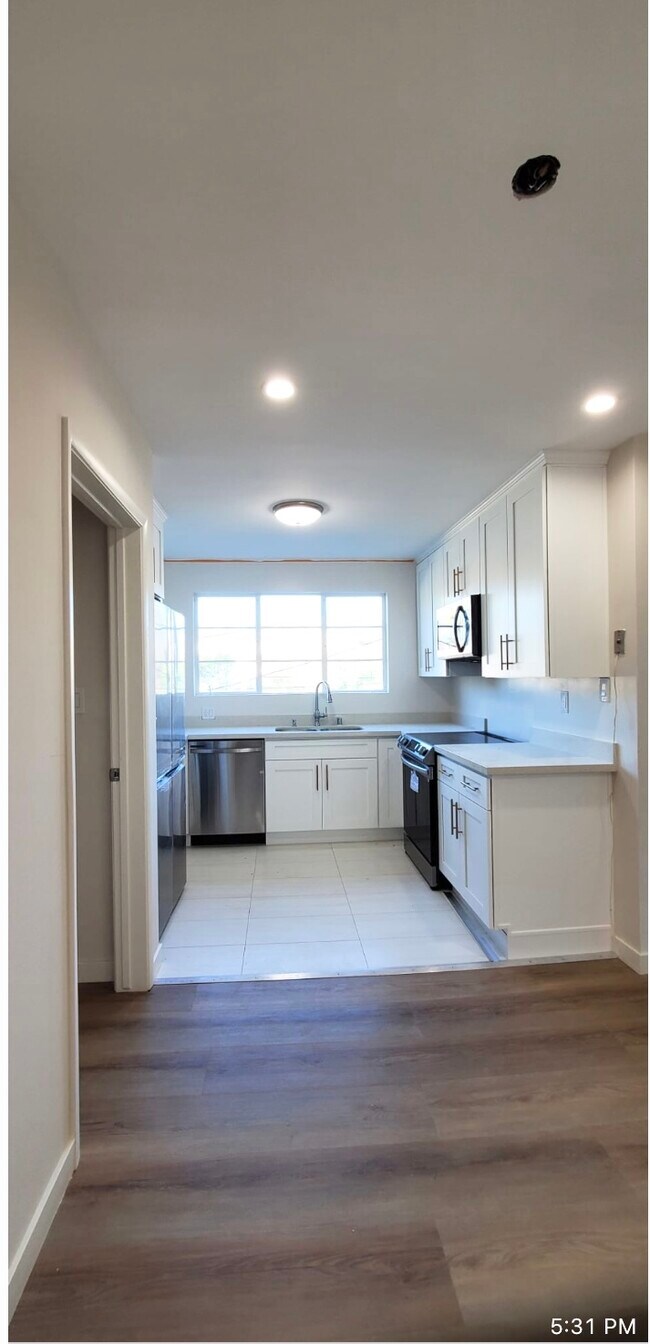 Foto del edificio - 341 W Dryden St