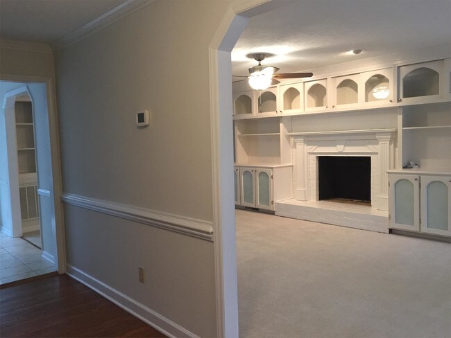 Foto del edificio - 4300 Holly Run Rd