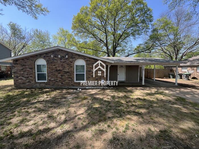 Foto principal - 3285 Dothan St