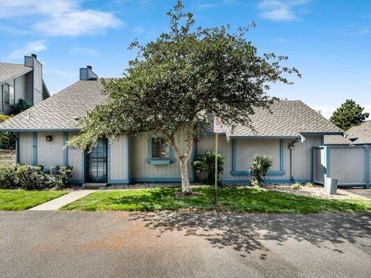 Foto principal - 2467 S Victor St